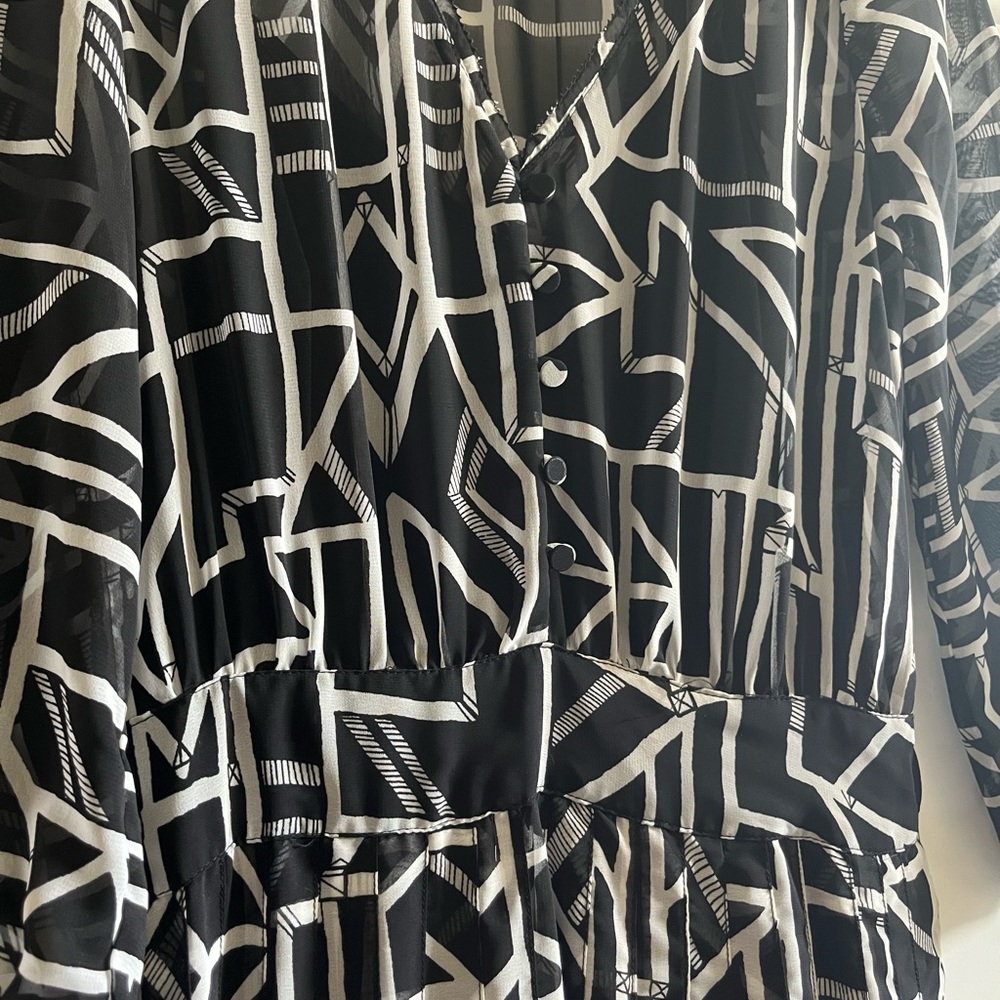 Moulinette Soeurs Dress - Picture 2 of 6